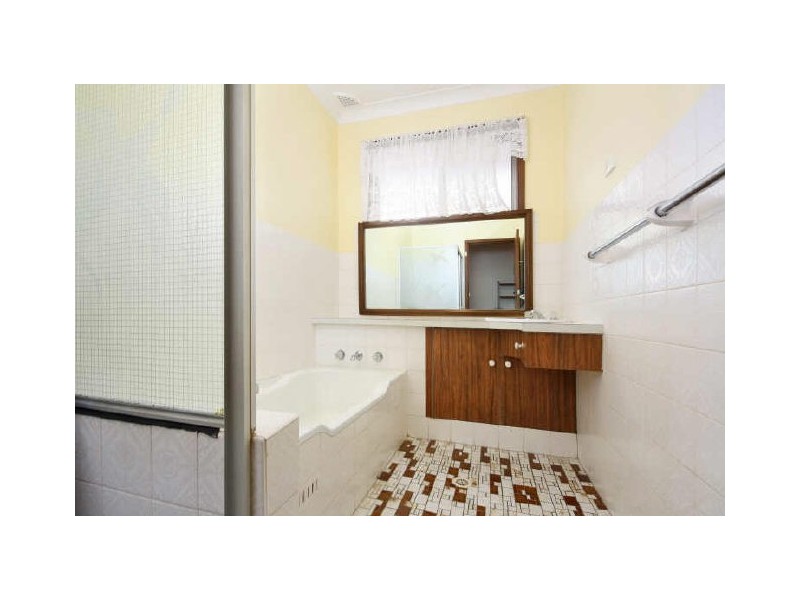 11 Breakwell Street, Mortdale NSW 2223