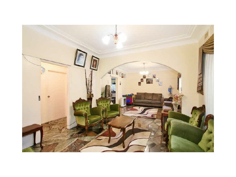 30 Station Street, Mortdale NSW 2223