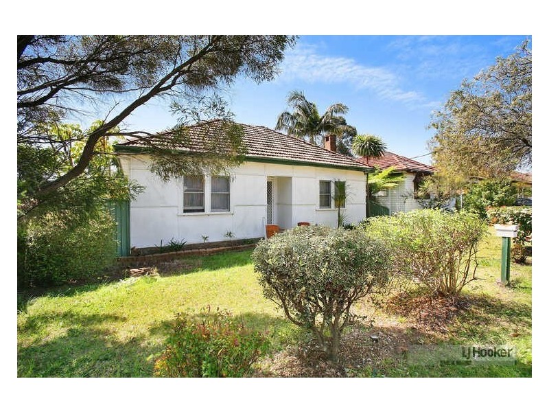 30 Blackshaw Avenue, Mortdale NSW 2223