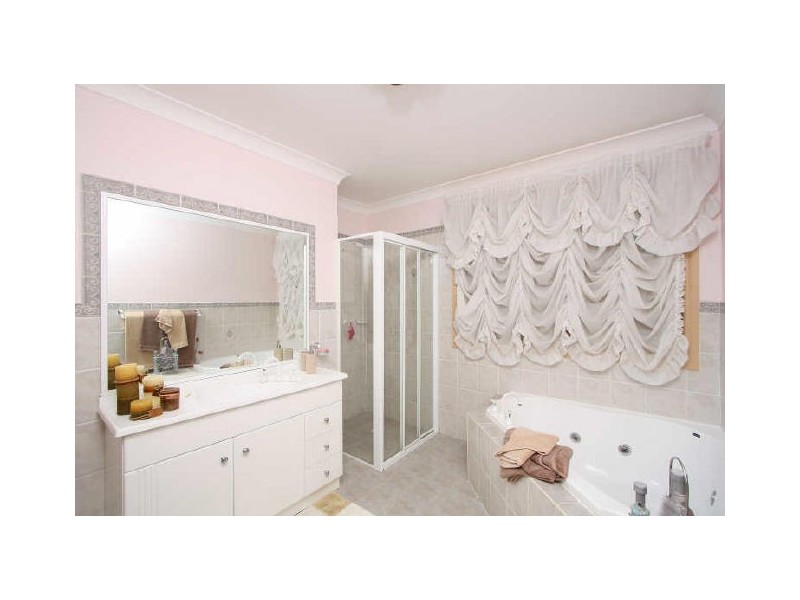 2 Marlock Place, Alfords Point NSW 2234