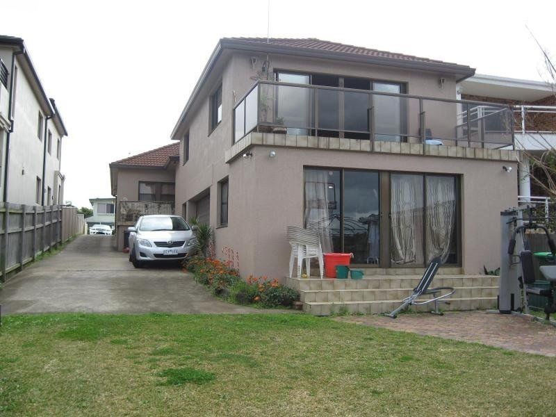 11 Hatfield Street, Blakehurst NSW 2221