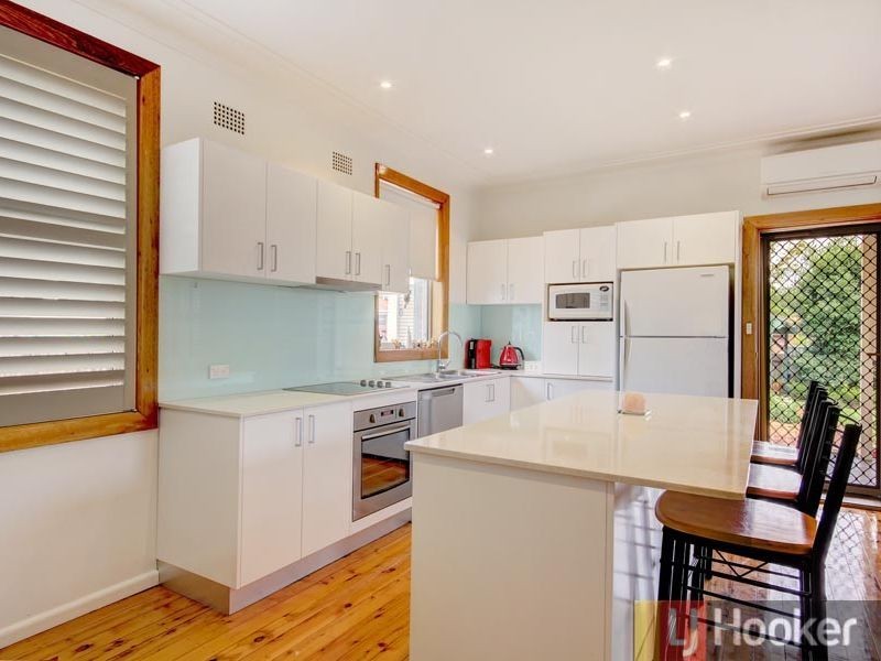 41 Jacques Avenue, Peakhurst NSW 2210