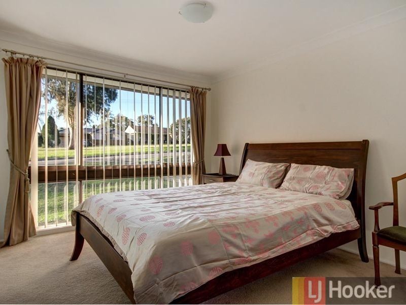 53 Old Kent Road, Ruse NSW 2560