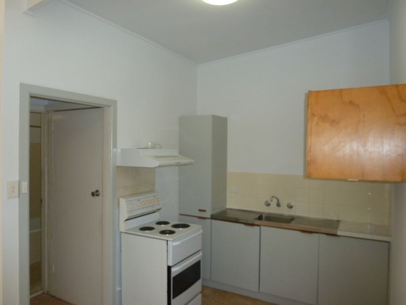 1/60A Henry Lawson Drive, Peakhurst NSW 2210