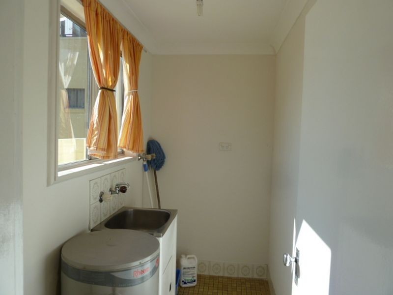 1/60A Henry Lawson Drive, Peakhurst NSW 2210