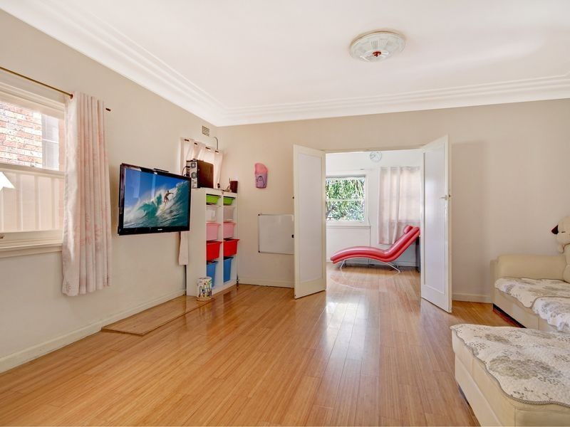 4 Boundary Road, Mortdale NSW 2223