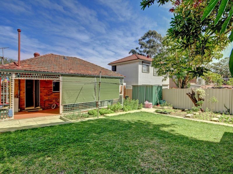 4 Boundary Road, Mortdale NSW 2223