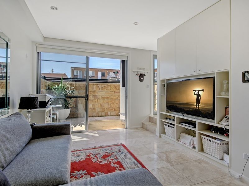 2/1 Martin Place, Mortdale NSW 2223