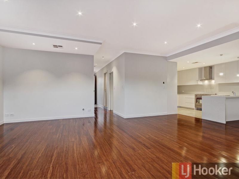 17 Mavis Avenue, Peakhurst NSW 2210