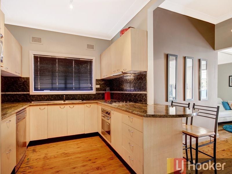 8 Broughton Street, Mortdale NSW 2223