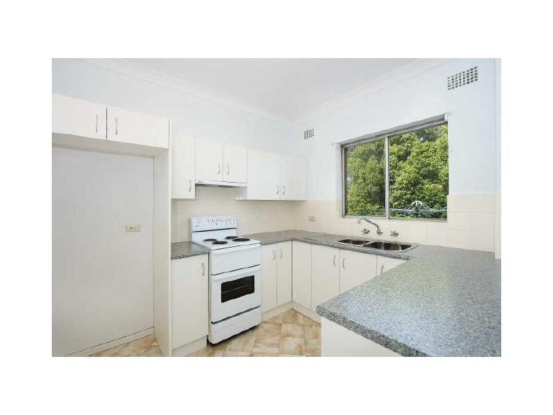 2/19 Parry Avenue, Narwee NSW 2209