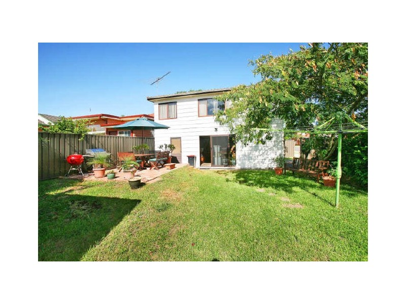 18 Mona Road, Riverwood NSW 2210