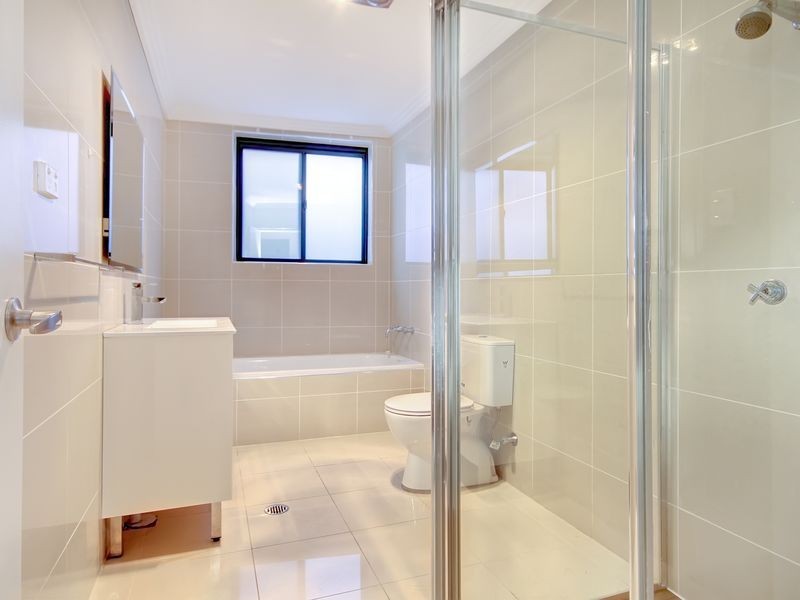 3/8 Collaroy Avenue, Peakhurst NSW 2210