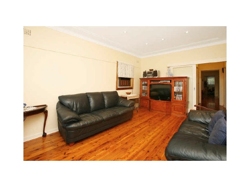 3 Charles Street, Riverwood NSW 2210