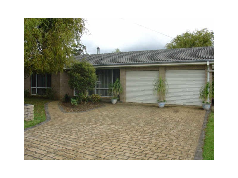 4 Moore Road, Oakdale NSW 2570