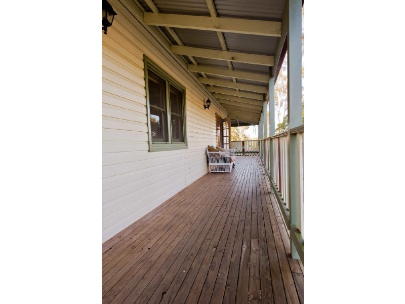 1 Kimbarra Avenue, Camden NSW 2570