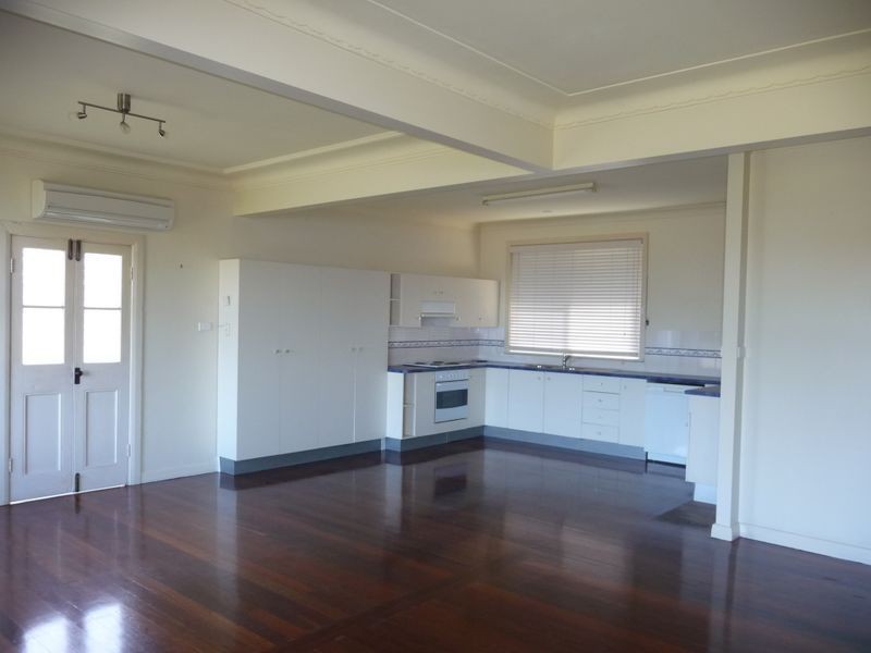 132 Fishing Point Road, Fishing Point NSW 2283