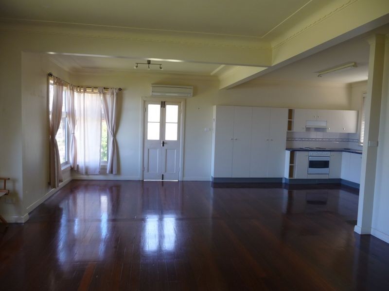 132 Fishing Point Road, Fishing Point NSW 2283