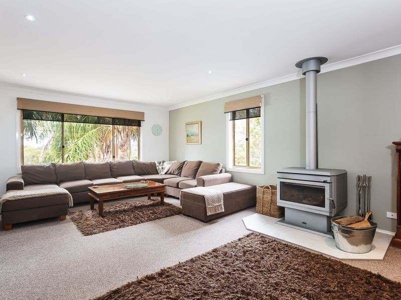 13 Haslemere Crescent, Buttaba NSW 2283