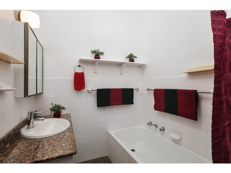 10 Blandford Street, Fennell Bay NSW 2283