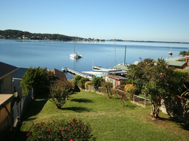 97 Fishing Point Road, Fishing Point NSW 2283