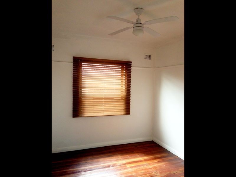 6 Fourth Street, Booragul NSW 2284