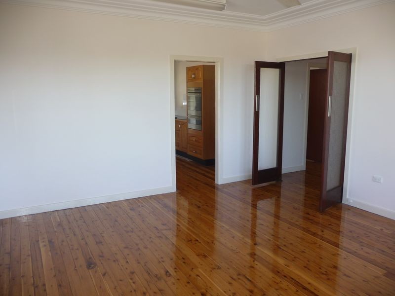 12 Rens Street, Booragul NSW 2284