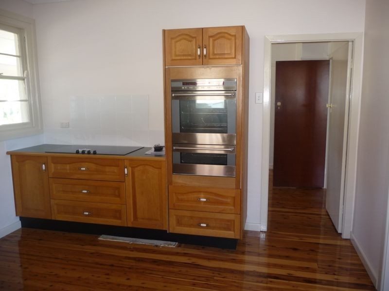 12 Rens Street, Booragul NSW 2284