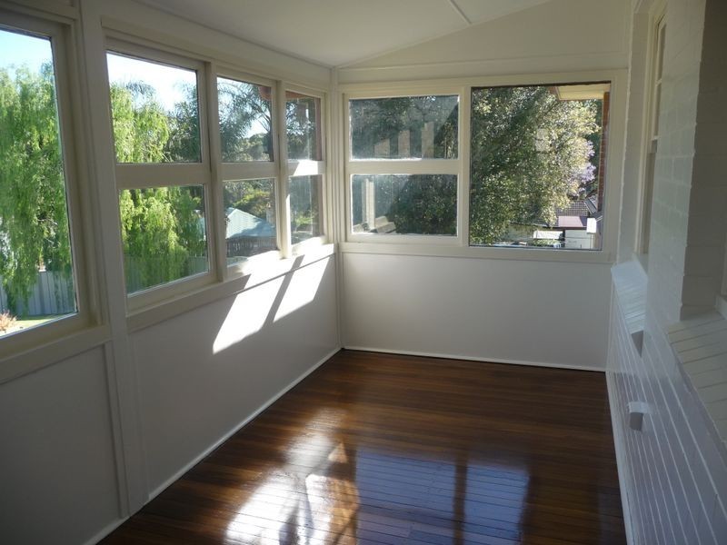 12 Rens Street, Booragul NSW 2284