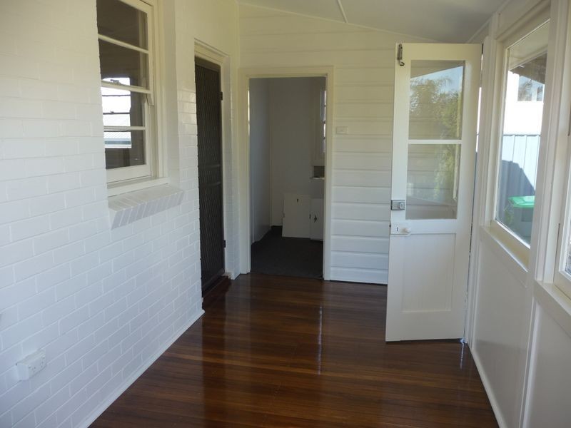 12 Rens Street, Booragul NSW 2284