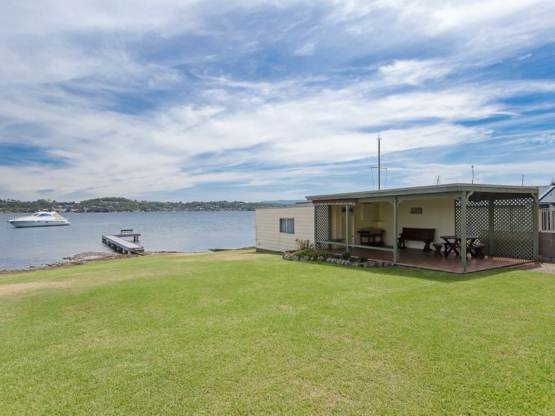 31 Grant Road, Coal Point NSW 2283