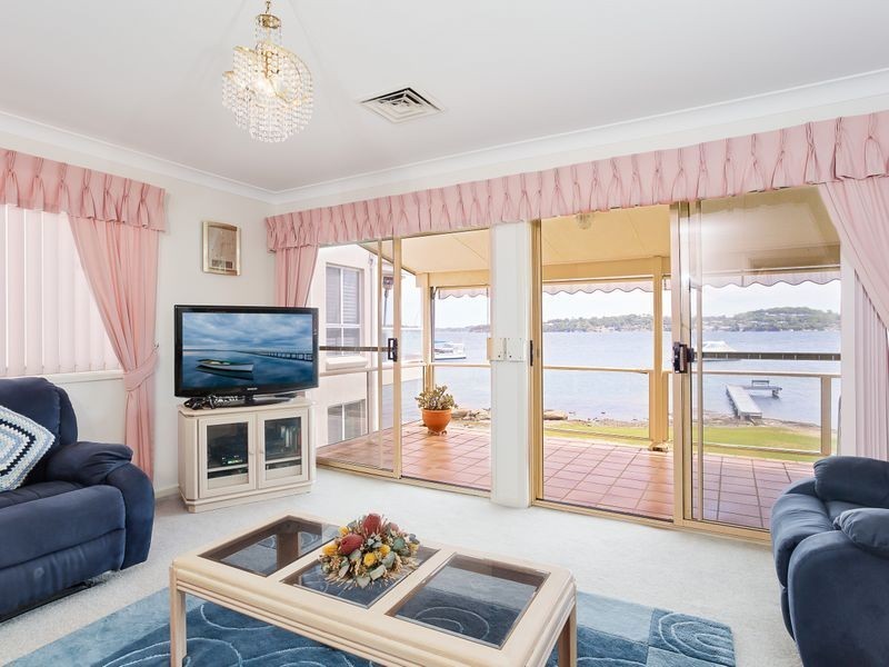 31 Grant Road, Coal Point NSW 2283