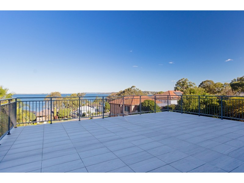 17 Wattle Street, Bolton Point NSW 2283