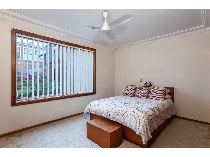 17 Wattle Street, Bolton Point NSW 2283