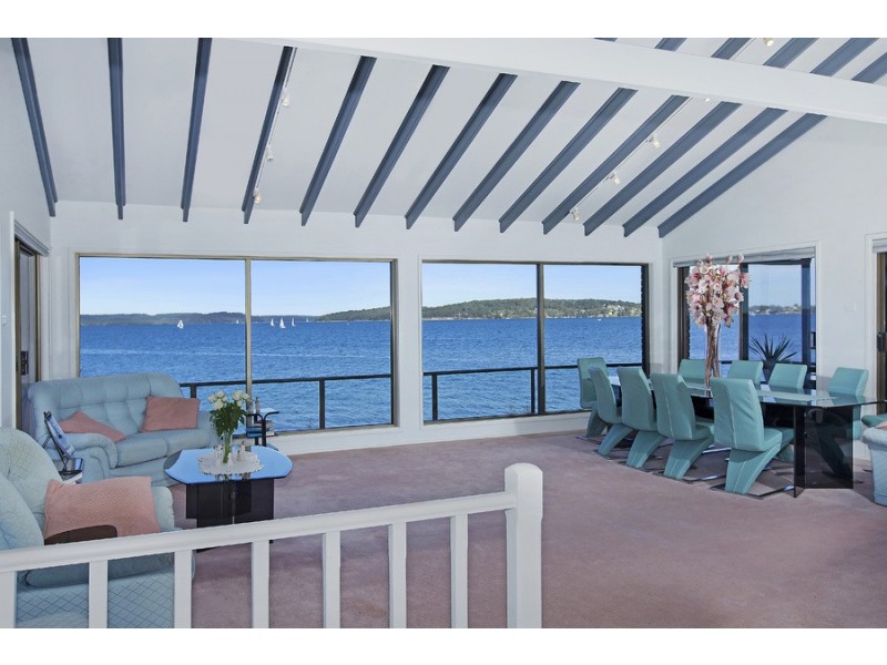 24 Grant Road, Coal Point NSW 2283