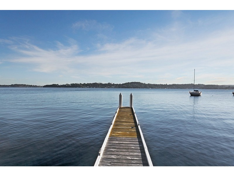 1 Grant Road, Coal Point NSW 2283