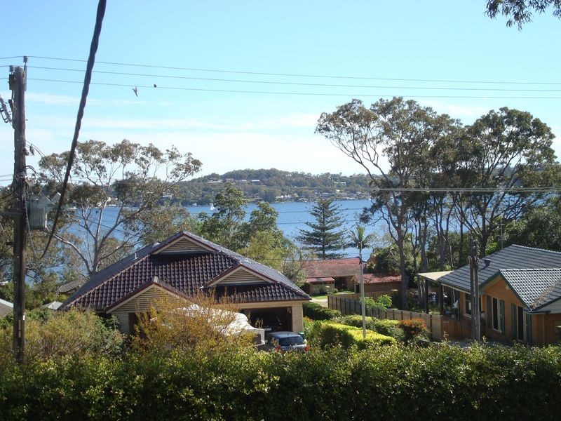 206 Coal Point Road, Coal Point NSW 2283