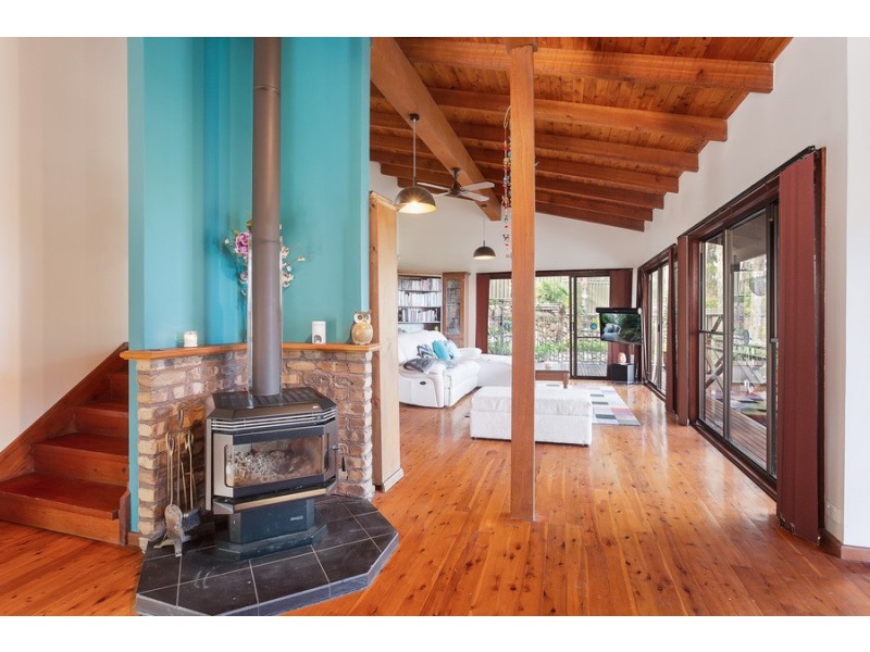 58 Coal Point Road, Coal Point NSW 2283