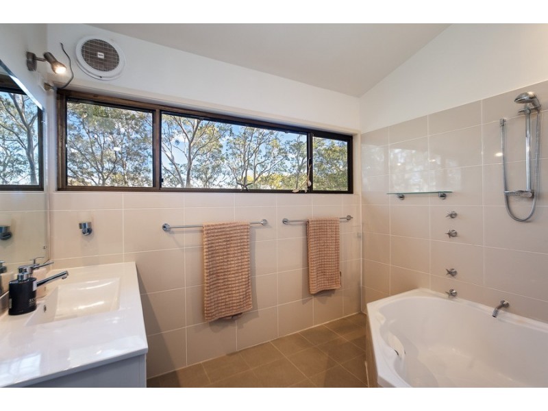 58 Coal Point Road, Coal Point NSW 2283