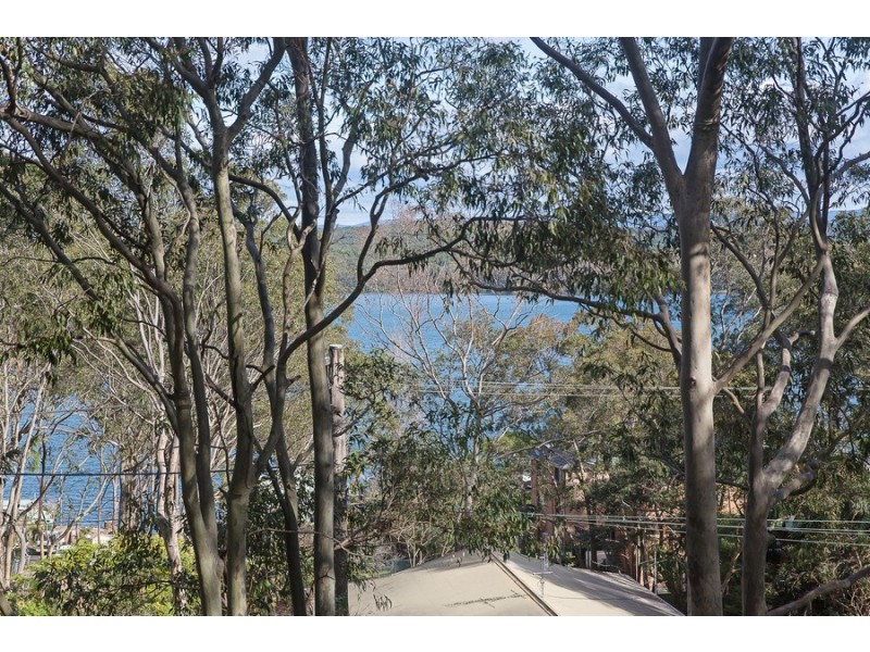 58 Coal Point Road, Coal Point NSW 2283
