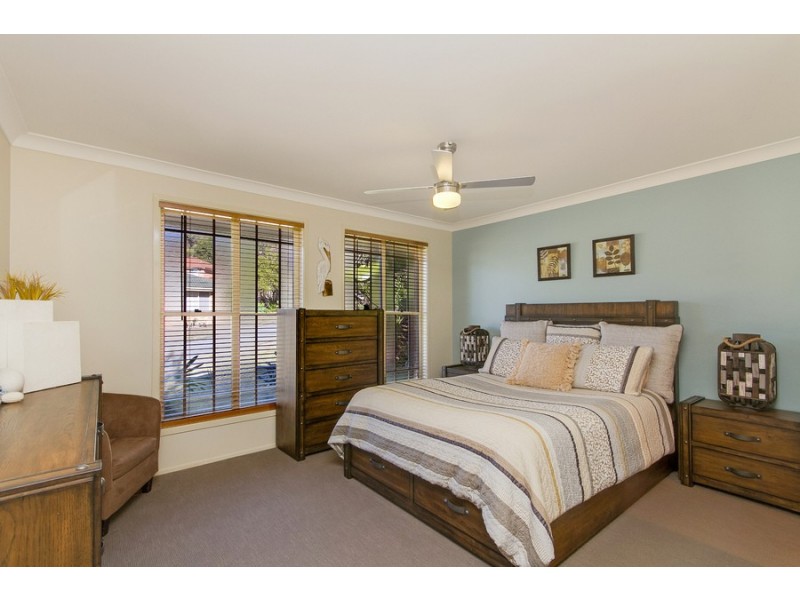 6 Claret Ash Close, Toronto NSW 2283