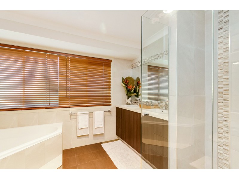 6 Claret Ash Close, Toronto NSW 2283