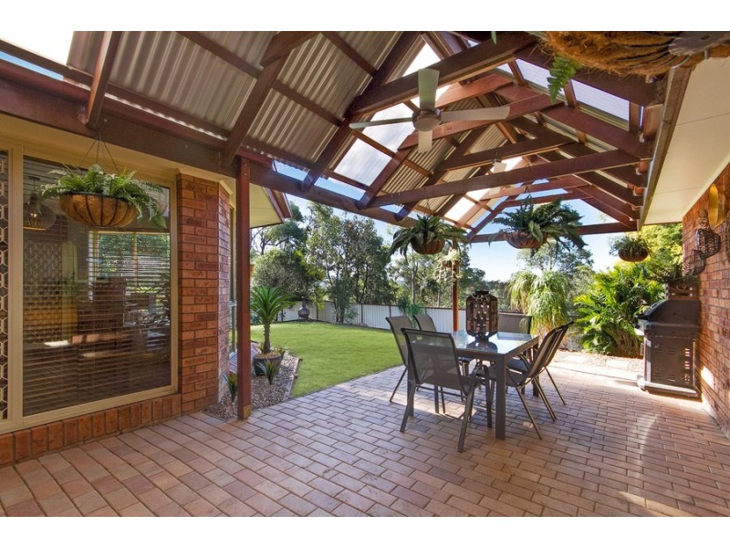 6 Claret Ash Close, Toronto NSW 2283