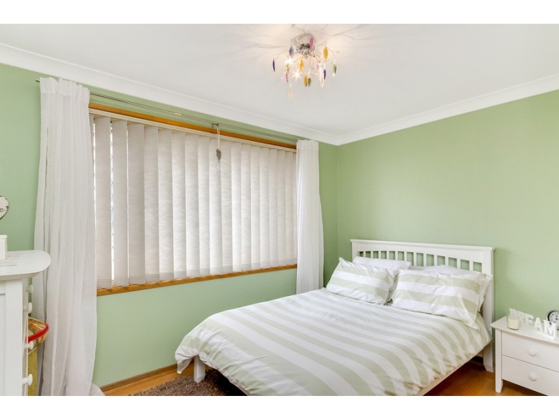 12 Lipton Close, Woodrising NSW 2284