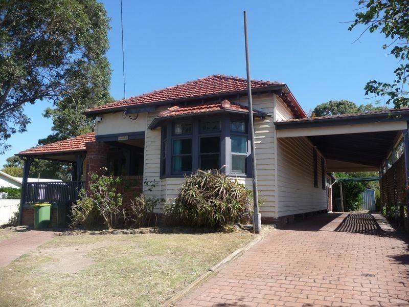 182 Excelsior Parade, Toronto NSW 2283