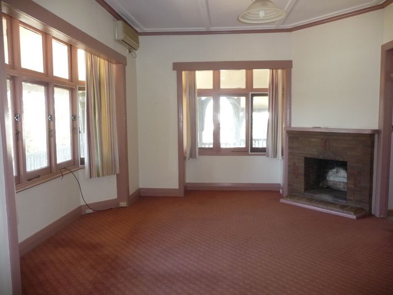 182 Excelsior Parade, Toronto NSW 2283