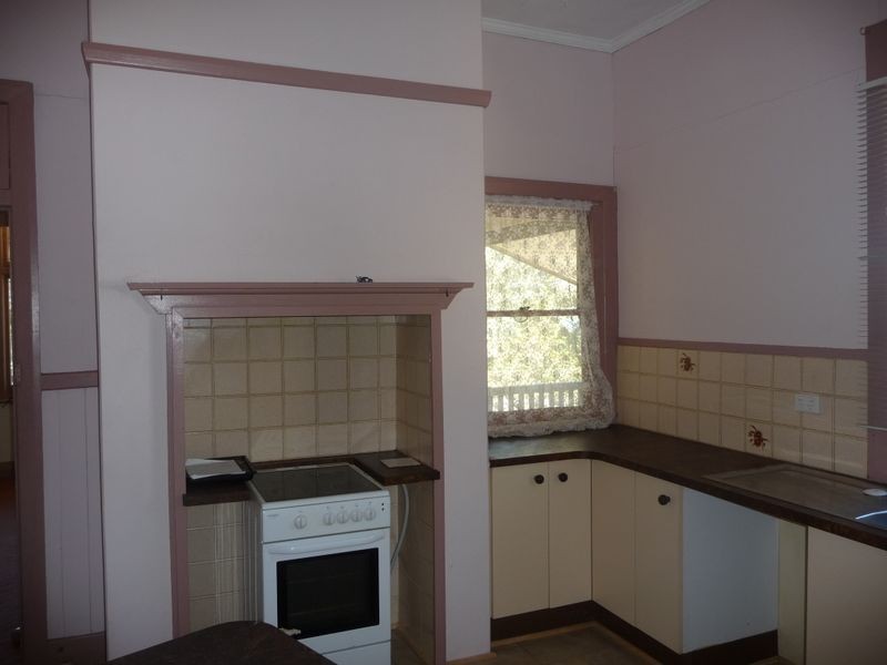 182 Excelsior Parade, Toronto NSW 2283