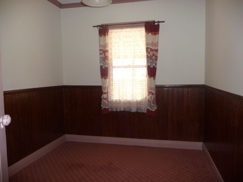 182 Excelsior Parade, Toronto NSW 2283