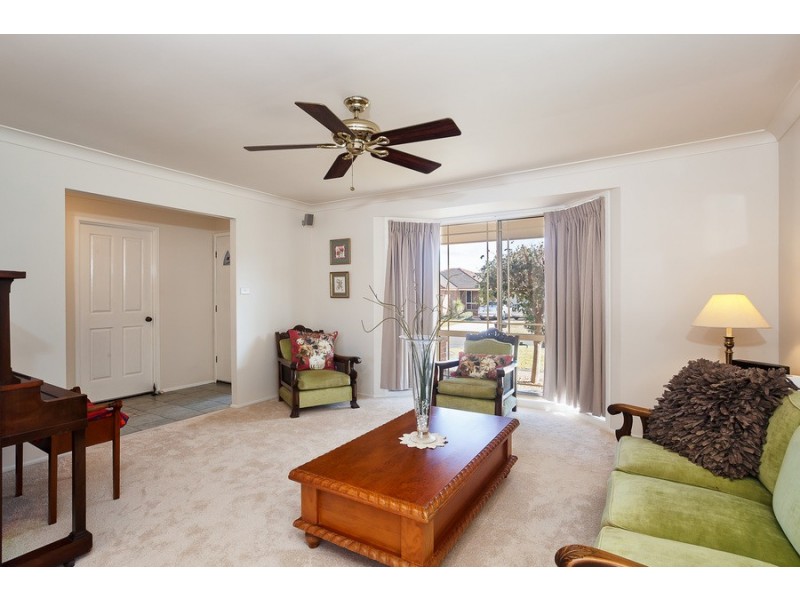 26 Daintree Crescent, Blue Haven NSW 2262