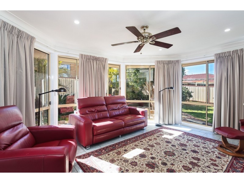 26 Daintree Crescent, Blue Haven NSW 2262